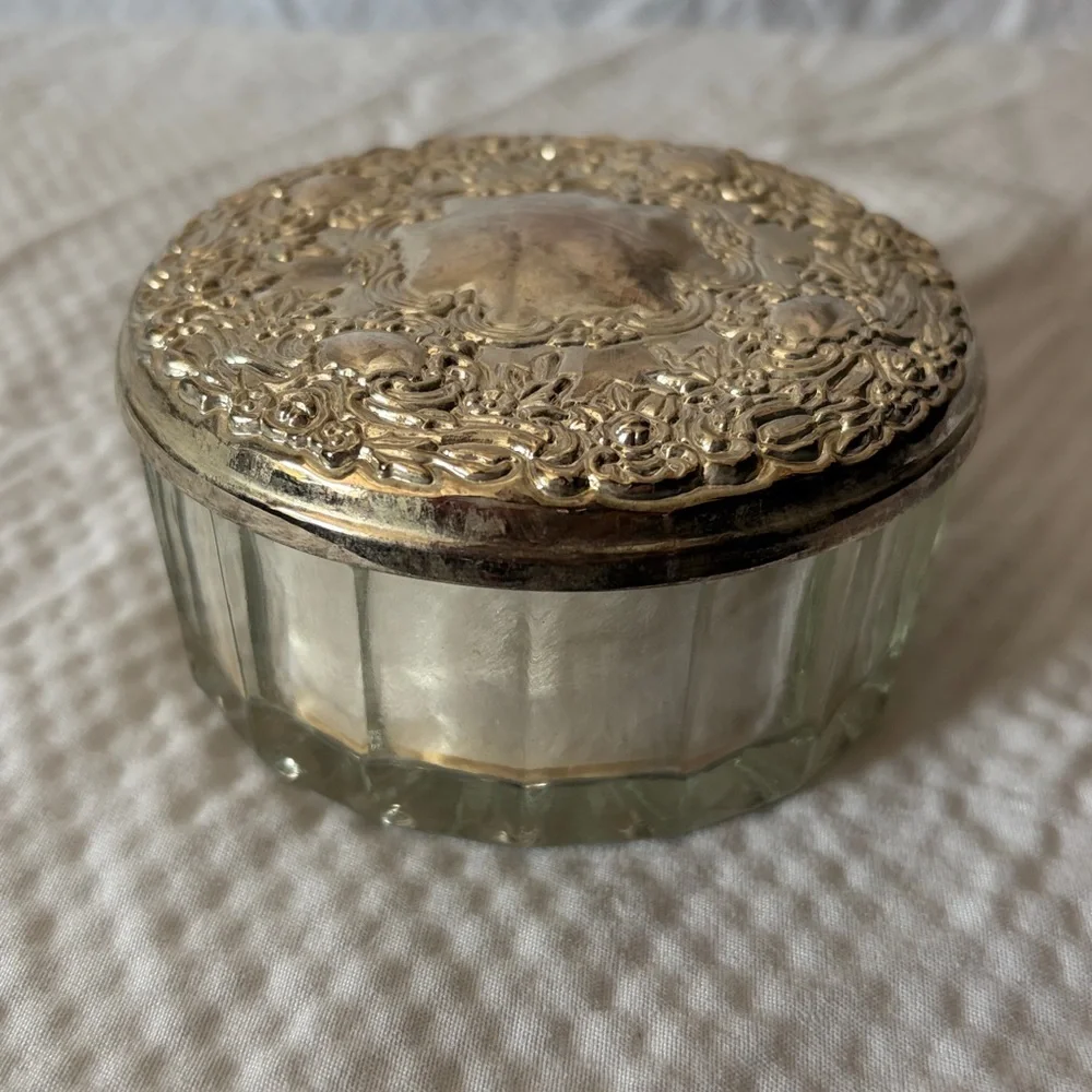 NIB Vintage Silver Plated Mirror and Glass Puff Container Never Been Used Silver